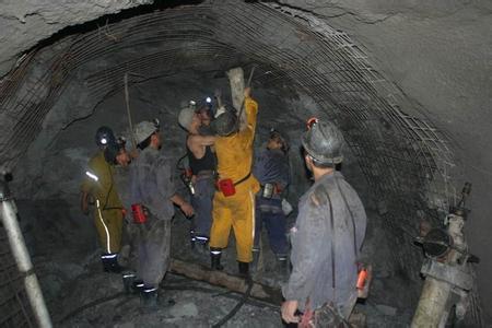 囊谦工程爆破中的危险因素分析以及应对工程爆破危险的措施
